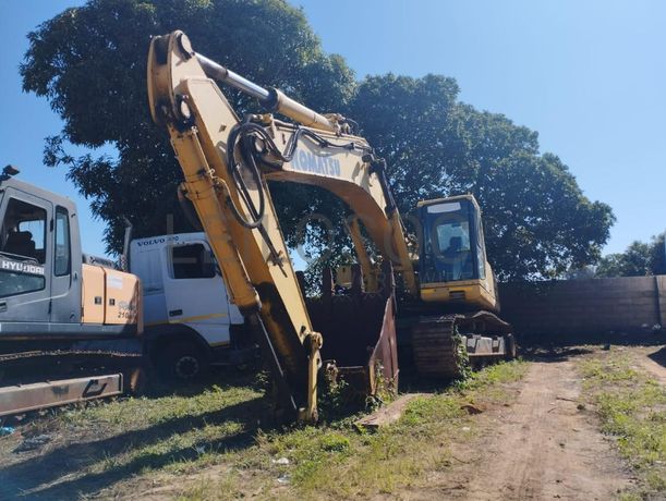 Giratório Komatsu ·