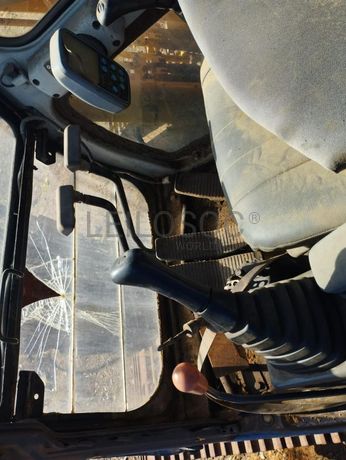 Giratória HYUNDAI ·