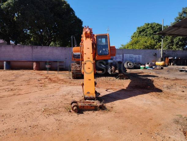 Giratória DOOSAN ·