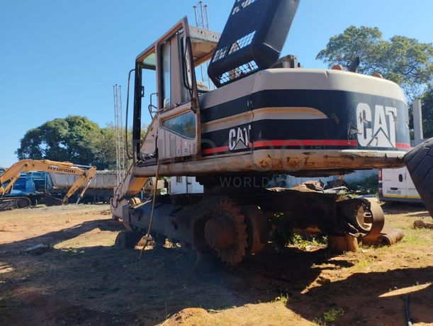 Giratória Caterpillar ·