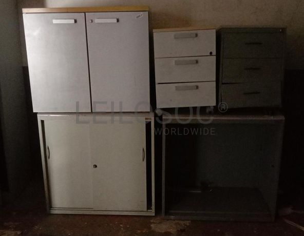 Mobiliário de escritório ·