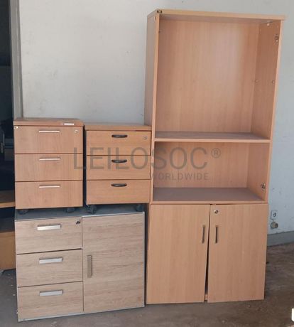 Mobiliário de escritório ·