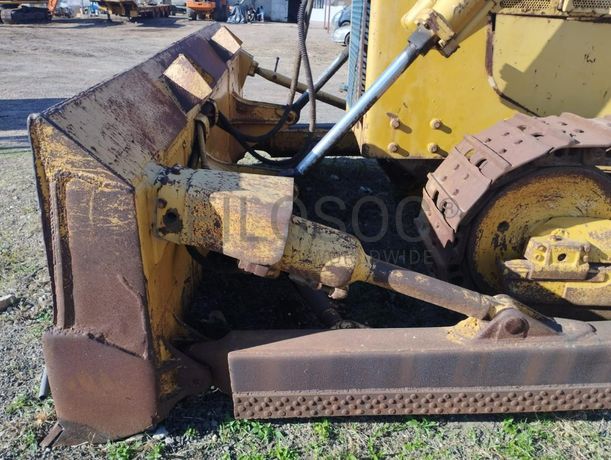 Buldozer Komatsu D60E-6 ·