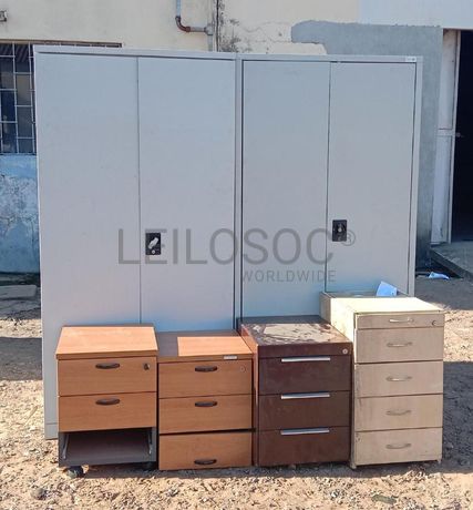 Mobiliário de escritório ·