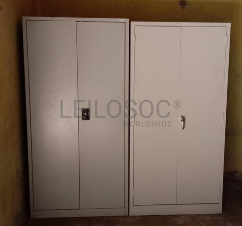 Mobiliário de escritório ·