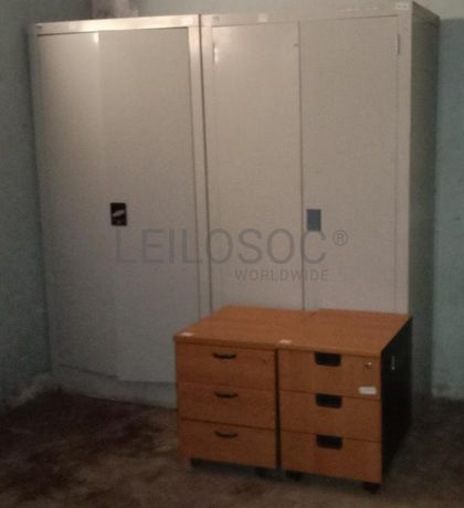 Mobiliário de escritório ·