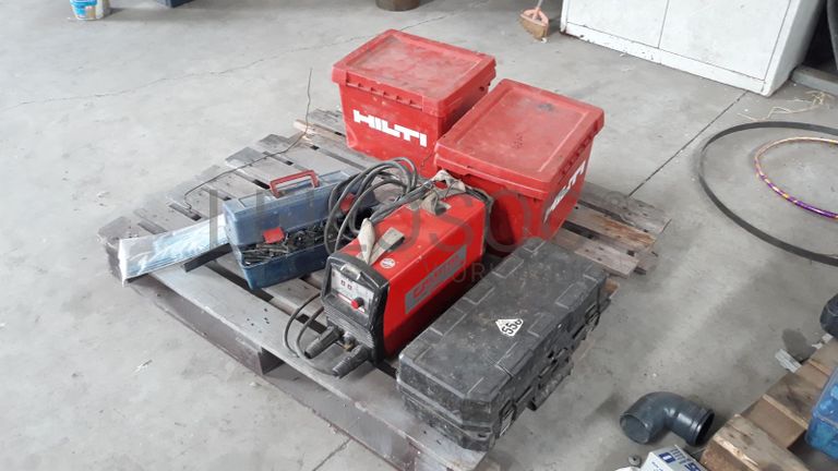 Prensa · Aparelho de soldar