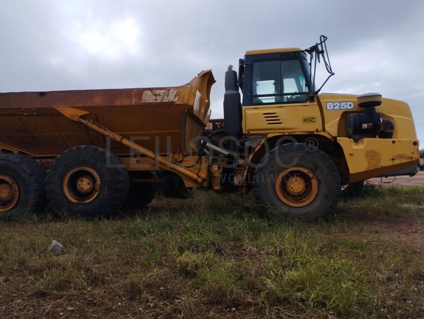 Dumper Bell B25D, ·