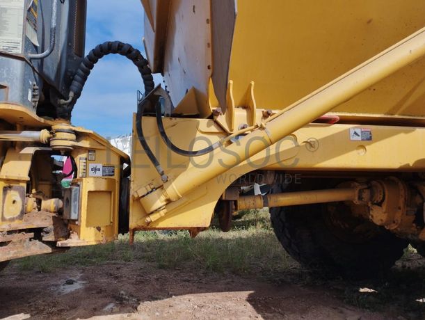 Dumper  BELL B30D 6x6 HP ·