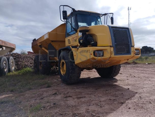 Dumper  BELL B30D 6x6 HP ·