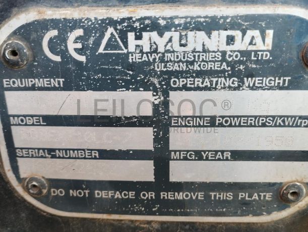 Escavadeira Hyundai Robex 210LC-7 ·