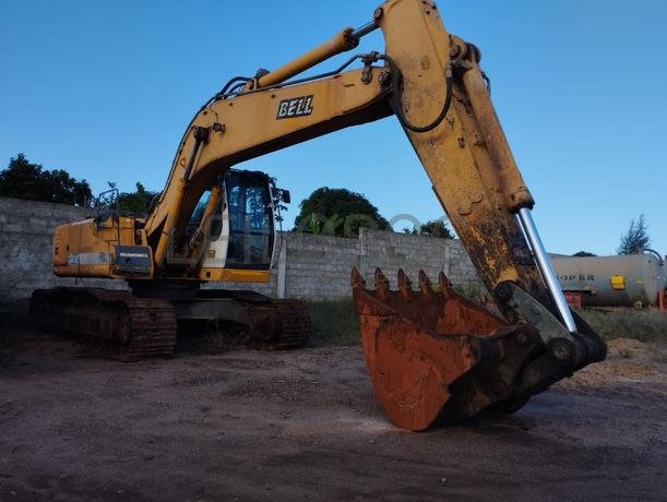 Escavadeira Bell ·