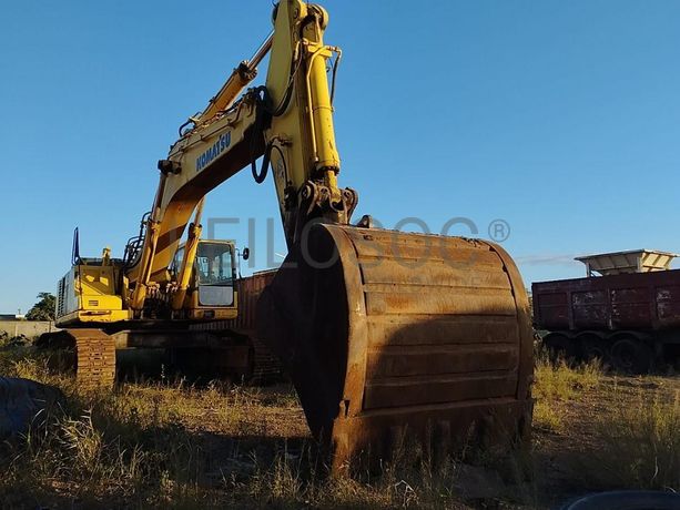Escavadeira Komatsu PC600LC-7K ·