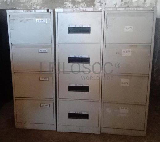 Mobiliário de escritório ·