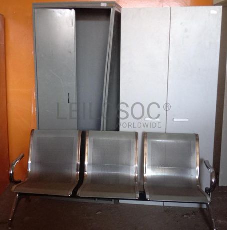 Mobiliário de escritório ·