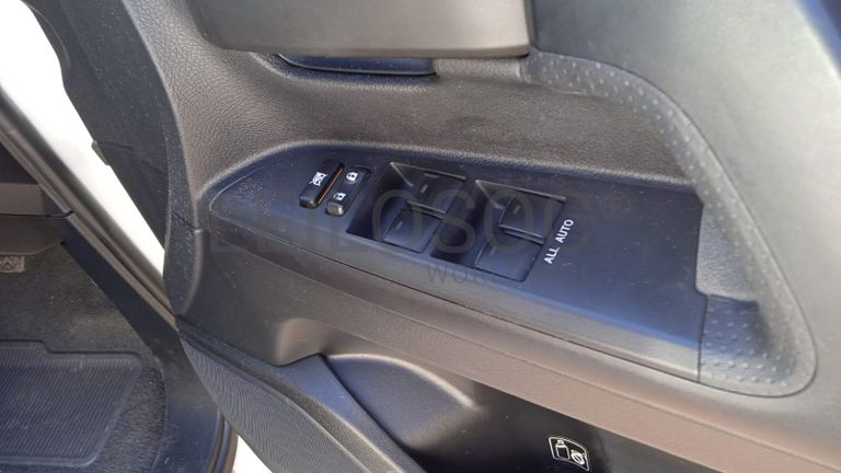 Toyota Landcruiser ·