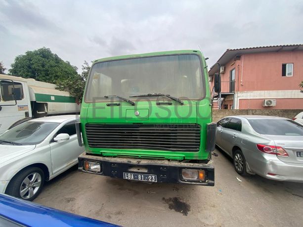 Camião Cisterna Mercedes-Benz 1935 (4X2)