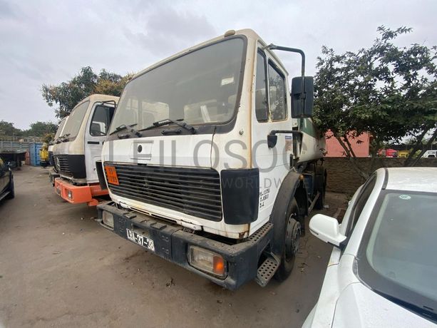 Camião Cisterna Mercedes-Benz · Belas