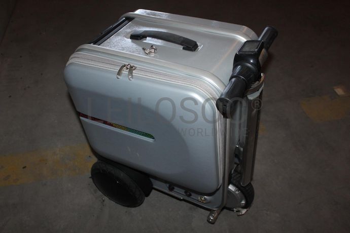 Scooter com mala de pilotagem inteligente