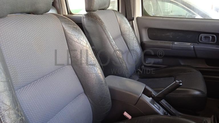 Nissan Hardbody NP300 ·