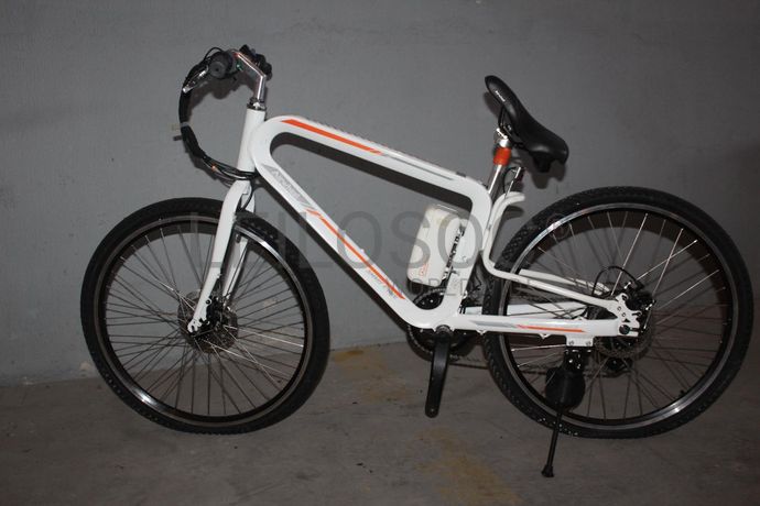 Bicicleta elétrica 'Airwheel R8'