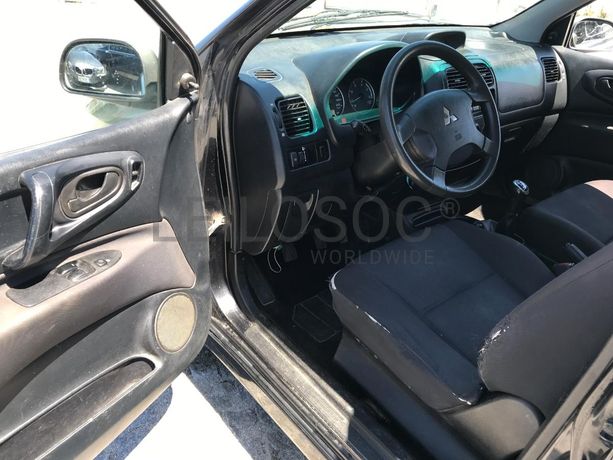 Mitsubishi SpaceStar 1.9DI-D · Ano 2004