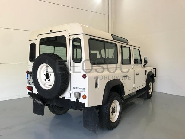 Land Rover Defender 110 300 TDi · 9 lugares · Ano 1997