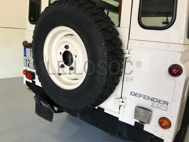 Land Rover Defender 110 300 TDi · 9 lugares · Ano 1997