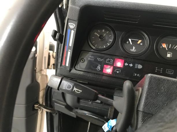 Land Rover Defender 110 300 TDi · 9 lugares · Ano 1997