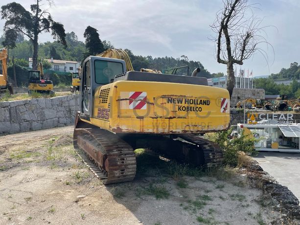 Escavadora de Rastos New Holland E265