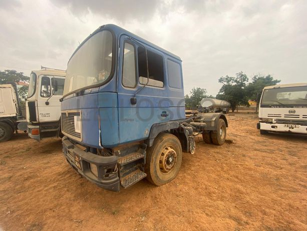 Camião MAN  · Belas