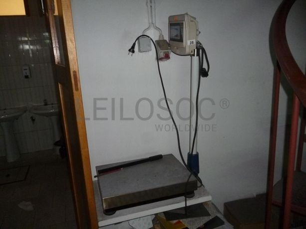 Balança decimal  + Porta paletes