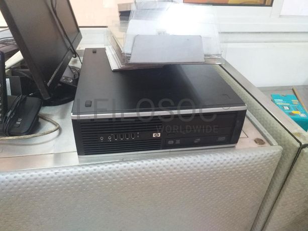 Mobiliário Expositor · Material Informático