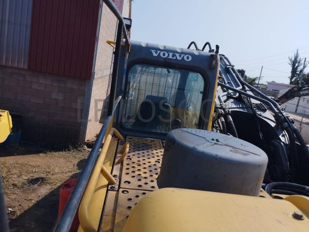 Escavadeira Volvo EC460BLC ·