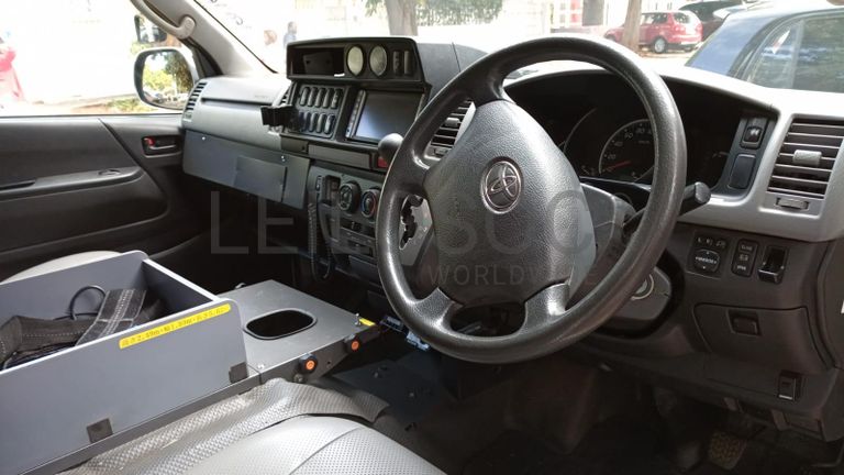 Ambulância Toyota Hiace ·