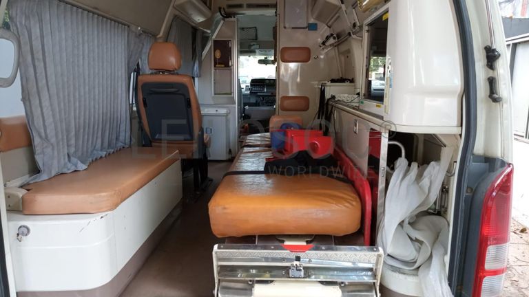 Ambulância Toyota Hiace ·
