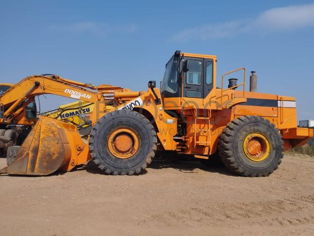 Pá carregadeira Daewoo ·