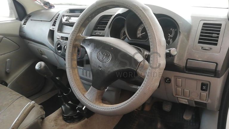 Toyota Hilux ·