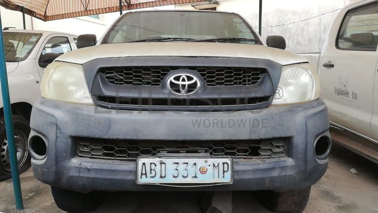 Toyota Hilux ·