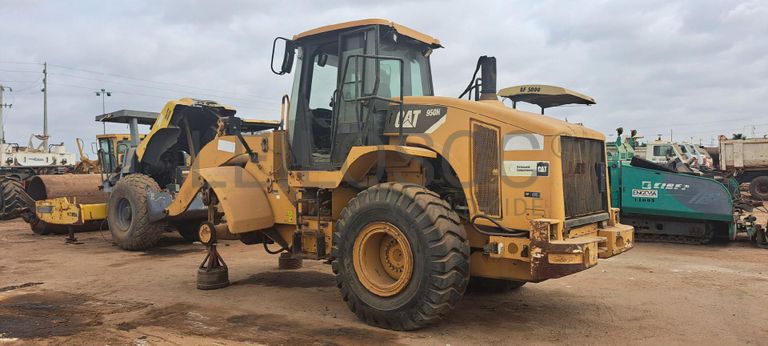 Pá Carregadora CATERPILLAR 950H  · Viana