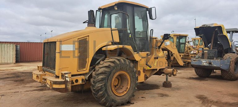 Pá Carregadora CATERPILLAR 950H  · Viana