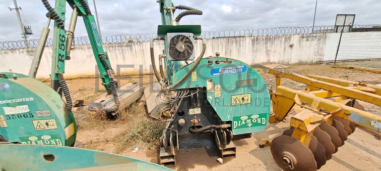 Roçadeira SANDRI · Viana