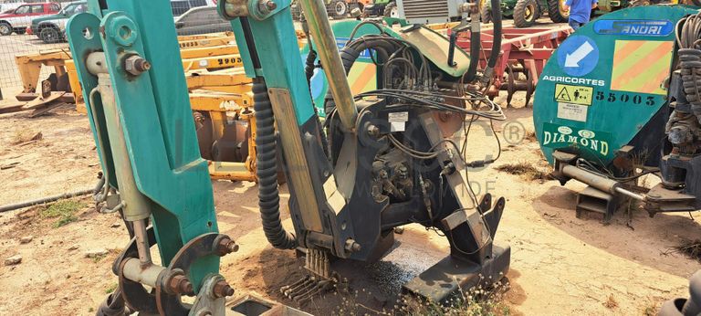 Roçadeira SANDRI · Viana