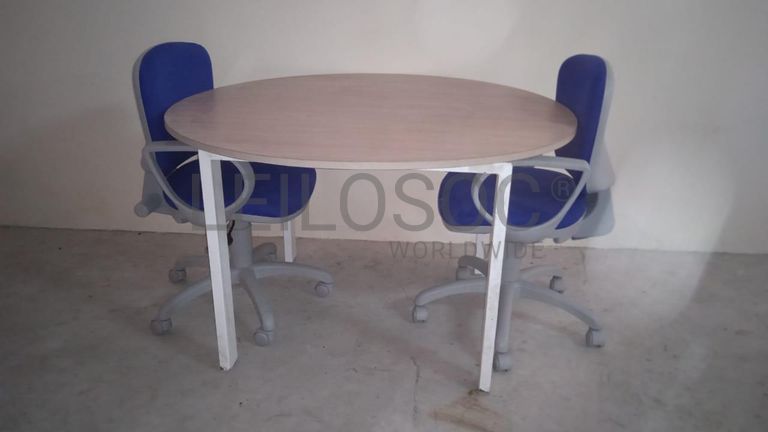 Mobiliário de escritório ·