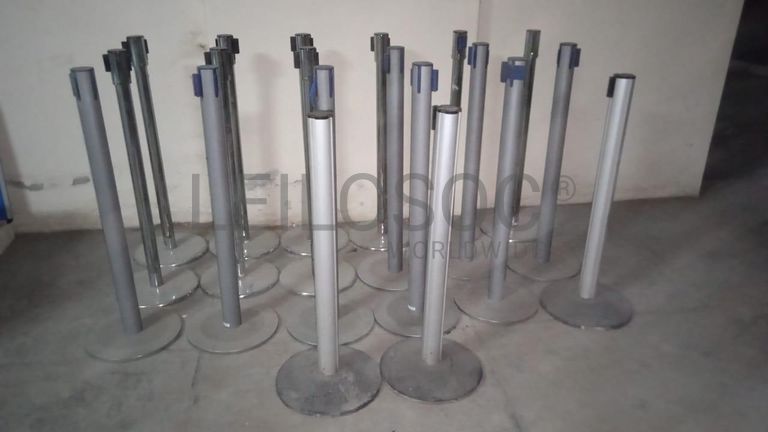 Mobiliário de escritório ·