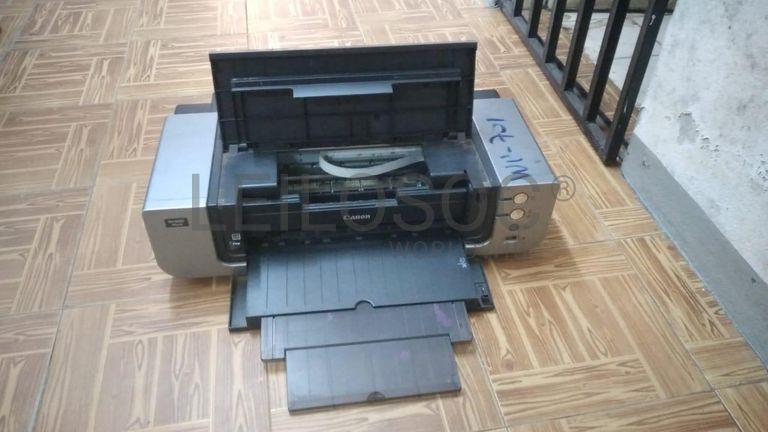 Material Informático ·