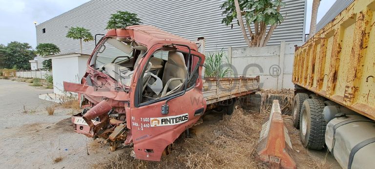 Camião basculante TOYOTA