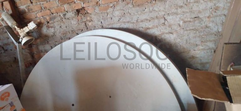 Pratos de  antena parabólica ·