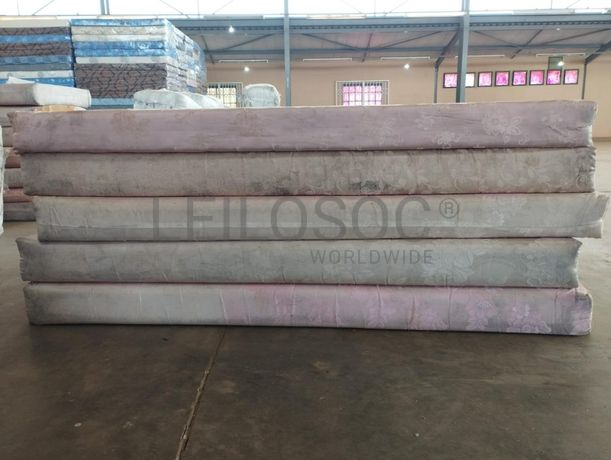 Mobiliário de Lar ·