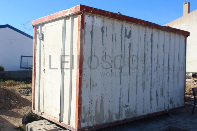 LEILÃO SUSPENSO · Contentor Ferramenteiro